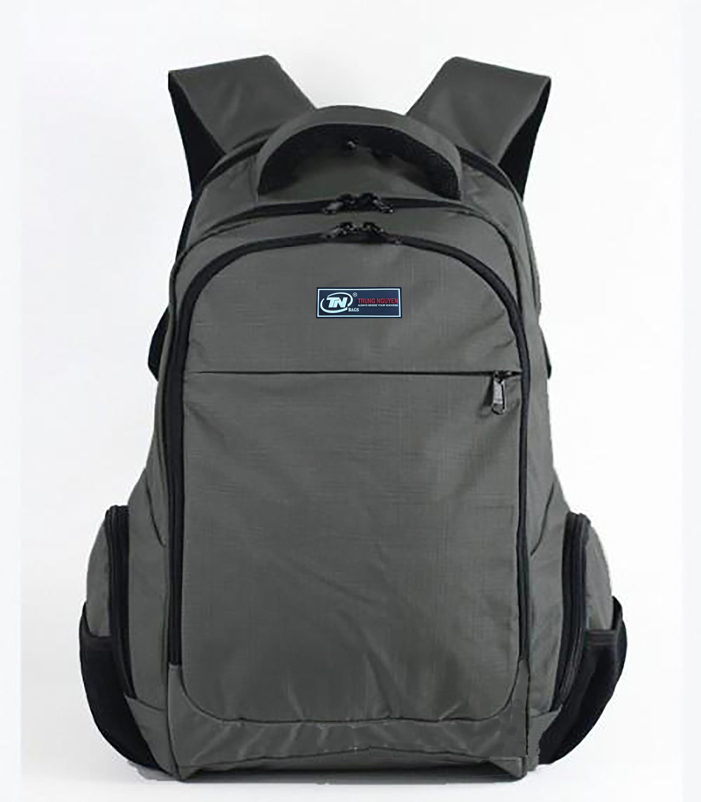 Một chiếc balo du lịch cao cấp, sẵn sàng cho những chuyến đi