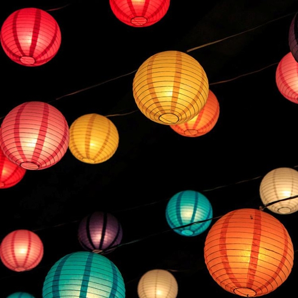 Những chiếc đèn lồng đa sắc màu ở Hội An