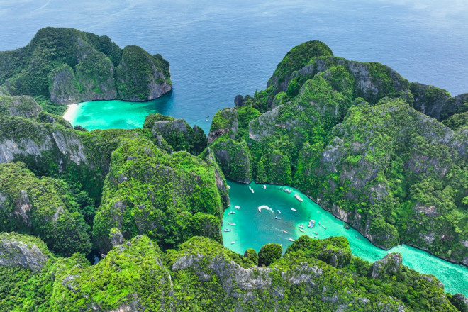 Khi Thiên Đường Đã Từng: Lời Thì Thầm Từ Vịnh Maya