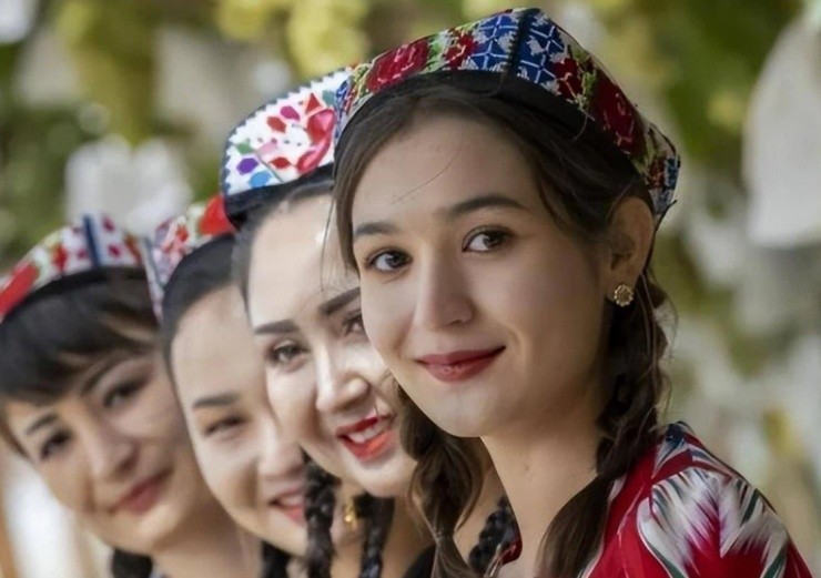 Thảo nguyên xanh ngút ngàn ở Tân Cương