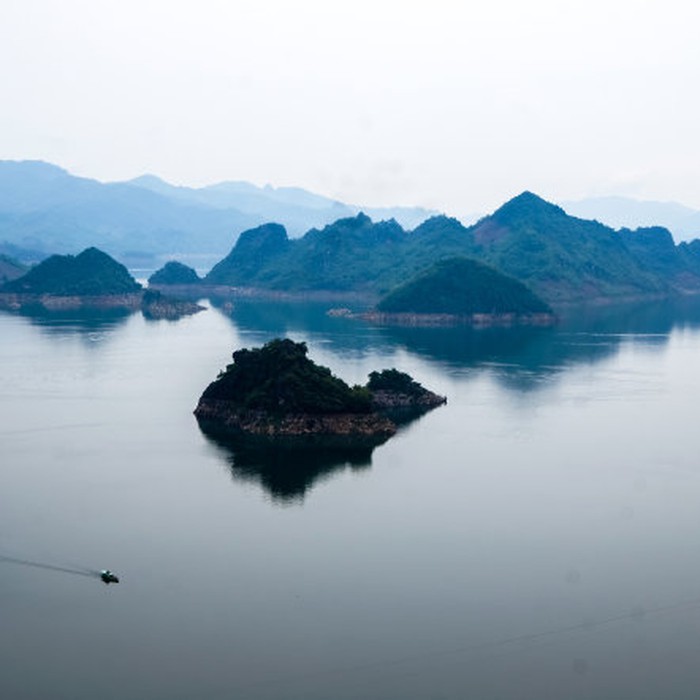 Món ăn đường phố Phượng Hoàng Cổ Trấn