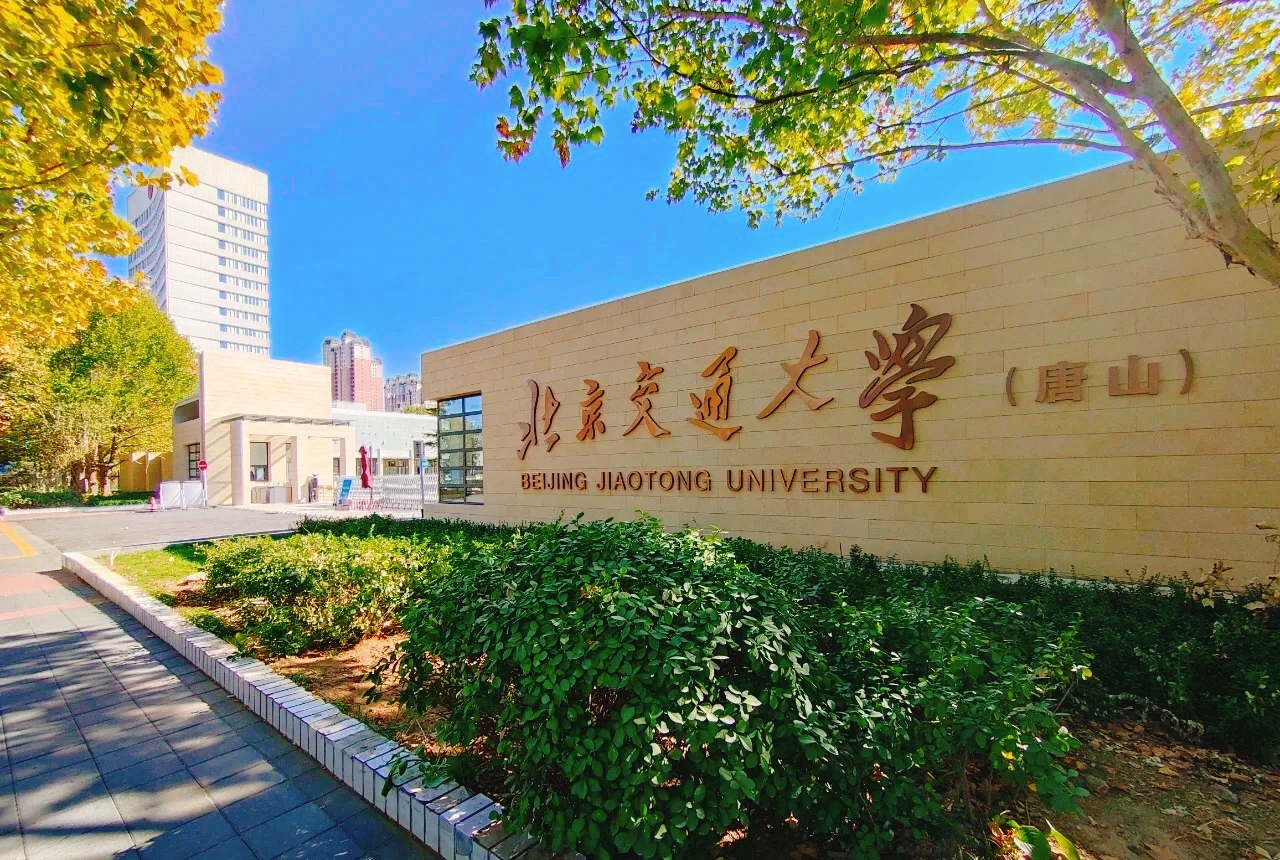 Màn hình ứng dụng Dianping hiển thị thông tin nhà hàng