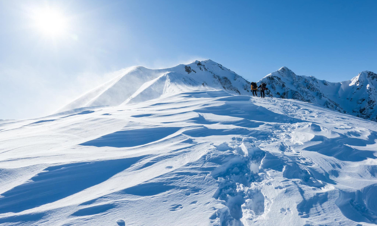 Núi tuyết Ngọc Long hùng vĩ