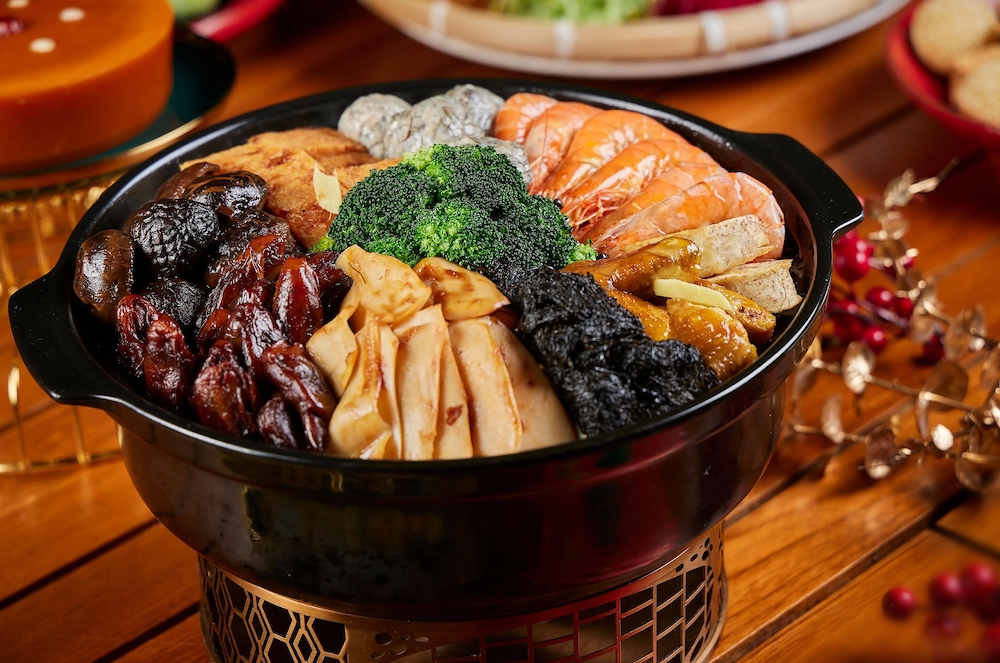 Cáp treo Ngong Ping 360 với cabin đáy kính