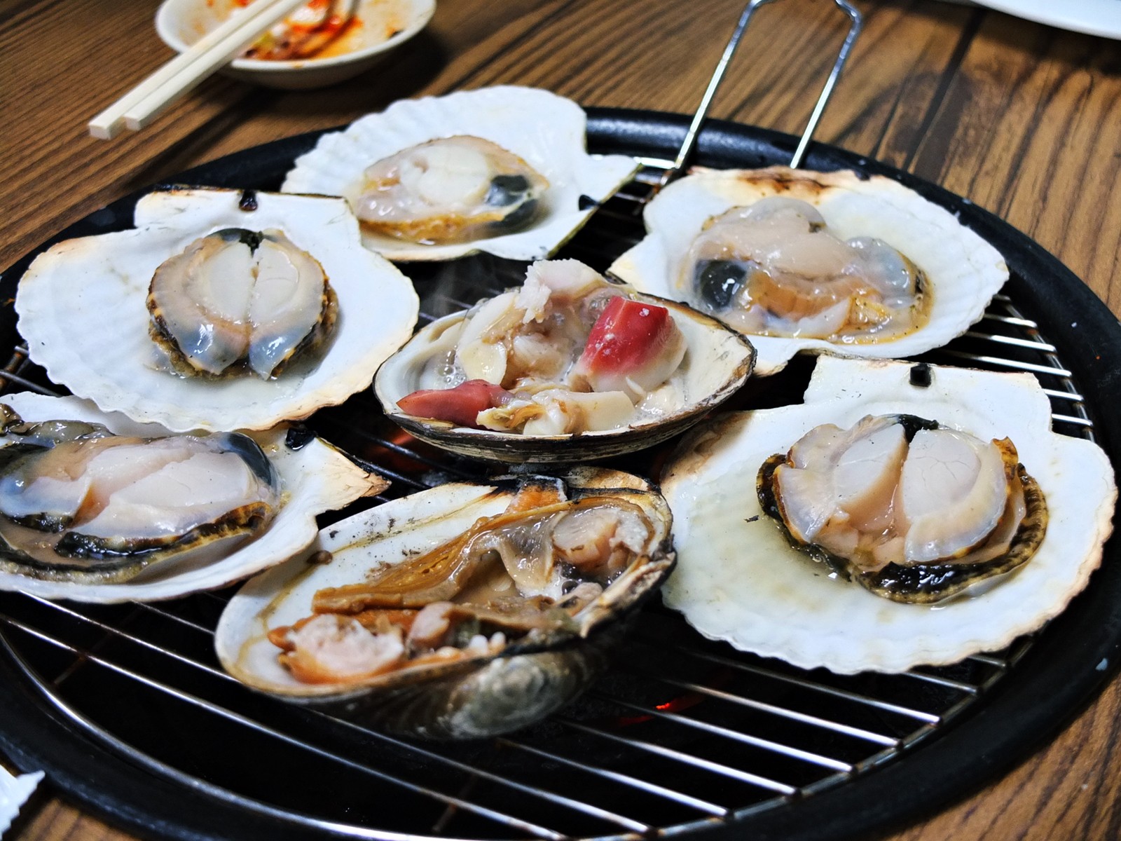 Bát mì hải sản khổng lồ