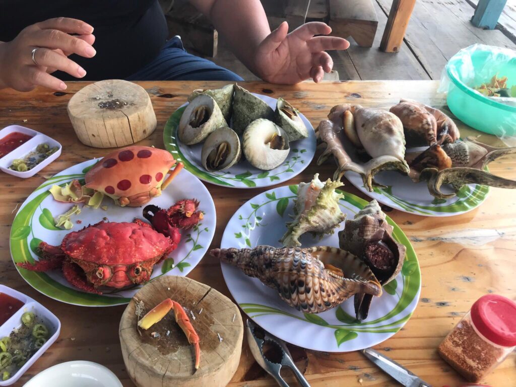 Bữa tiệc hải sản phong phú ở Phú Quý