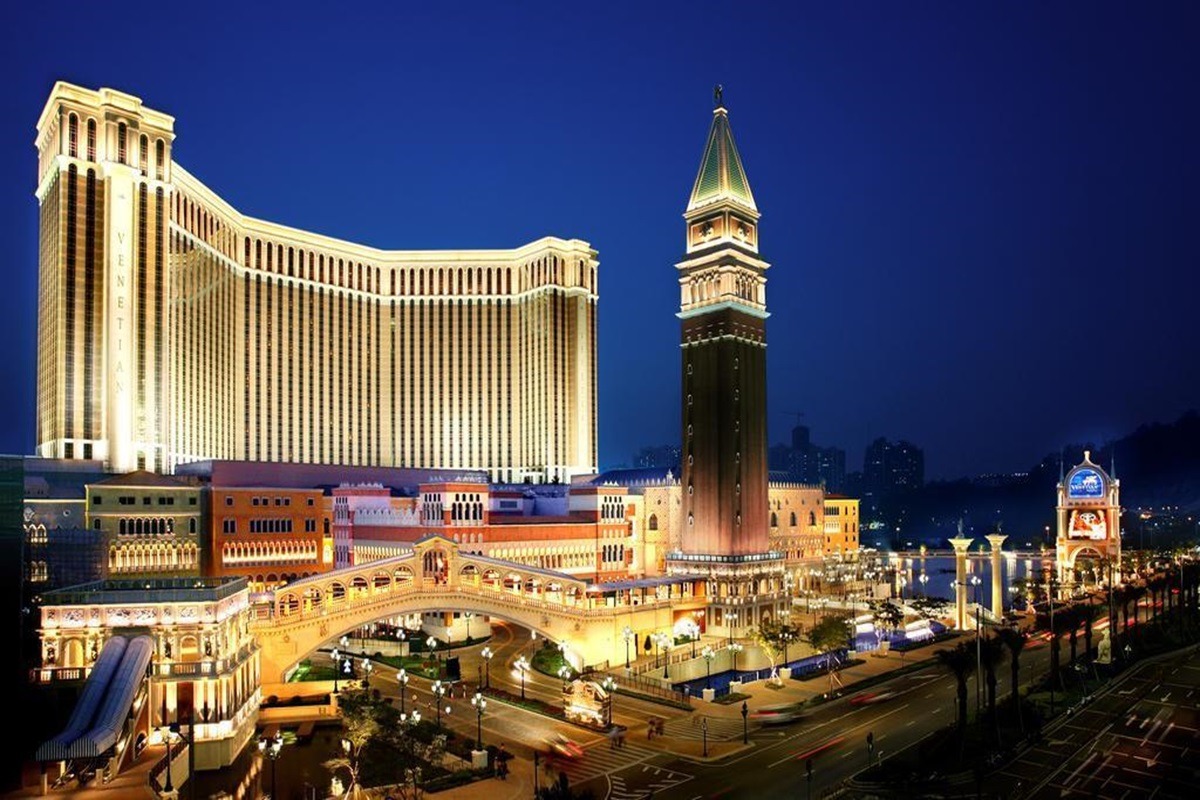 Khu phức hợp Venetian Macau với kiến trúc lấy cảm hứng từ Venice, có kênh đào và gondola