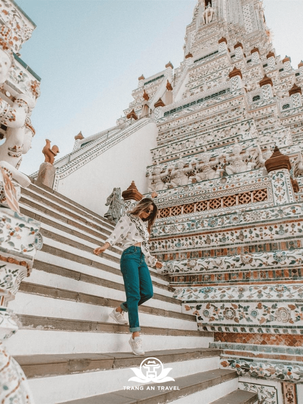 Kiến trúc linh thiêng của Chùa Phật Vàng