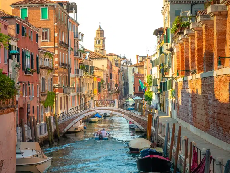 Venice: Chốn Bình Yên Nơi Kênh Đào Lãng Mạn