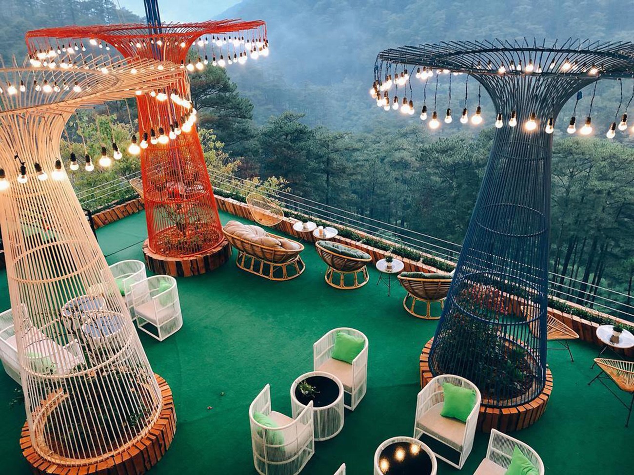 Thác Datanla hùng vĩ