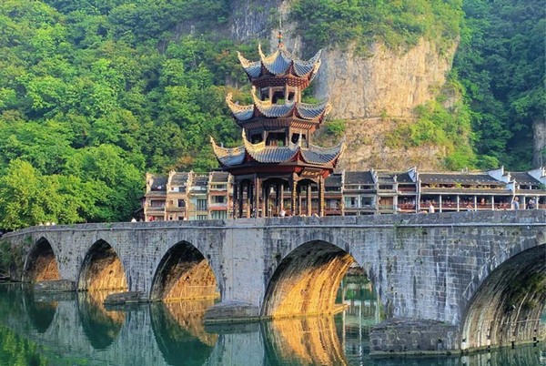 Trấn Viễn Cổ Trấn: Tìm Lại Bình Yên Nơi Thời Gian Ngủ Quên