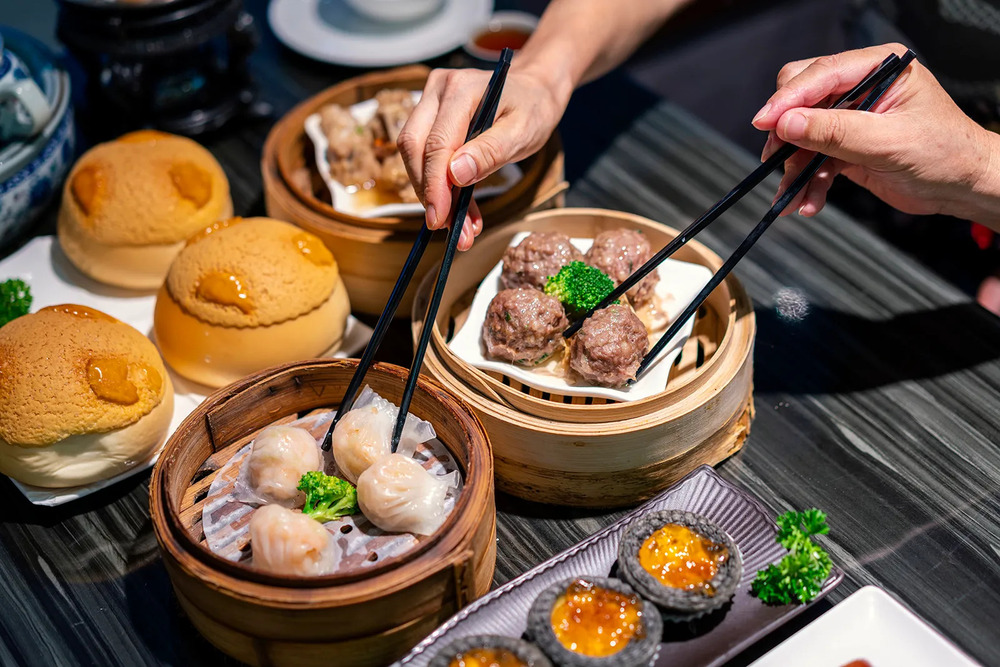 Mẹt dimsum hấp dẫn với nhiều loại bánh và há cảo khác nhau