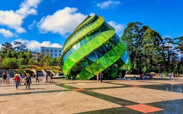 Hồ Xuân Hương Đà Lạt vào buổi sáng