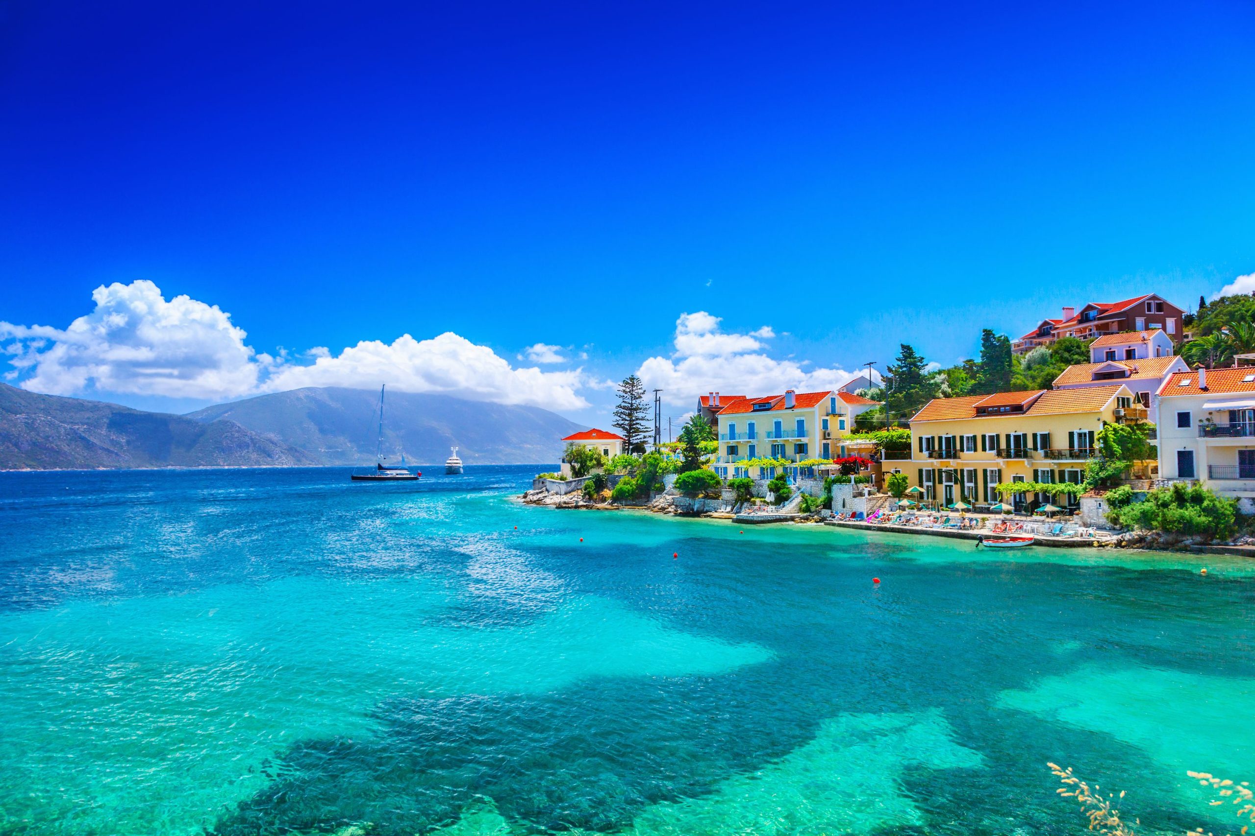 Kefalonia: Hòn đảo xanh ngọc bích của Hy Lạp khiến trái tim cứ muốn ở lại mãi thôi!