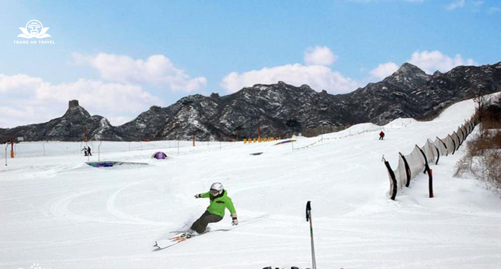 Sân vận động Quốc gia Bắc Kinh hóa thành sân trượt tuyết