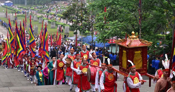 Tháng 4 đến tháng 7: Mùa lễ hội bùng nổ, rủ nhau đi chơi thôi!