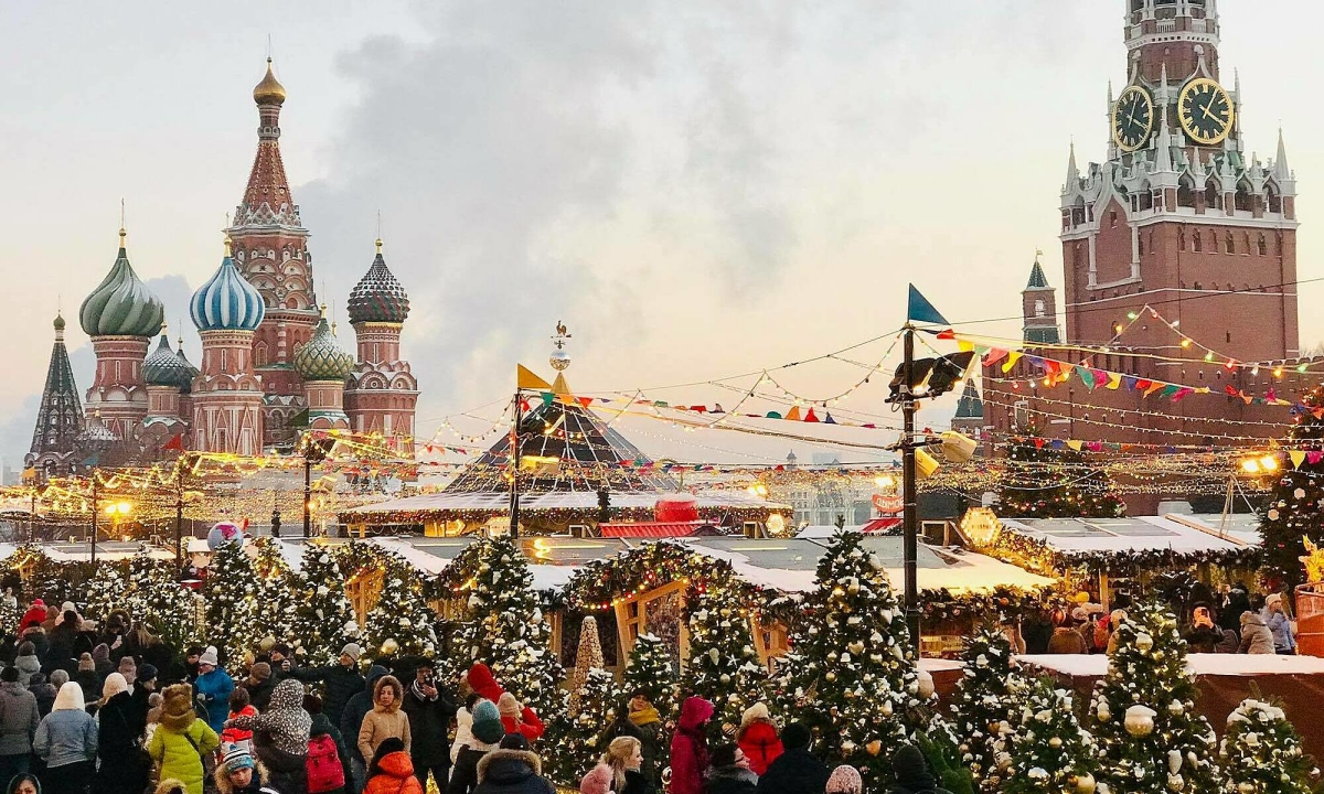 Không khí lễ hội ở Nga