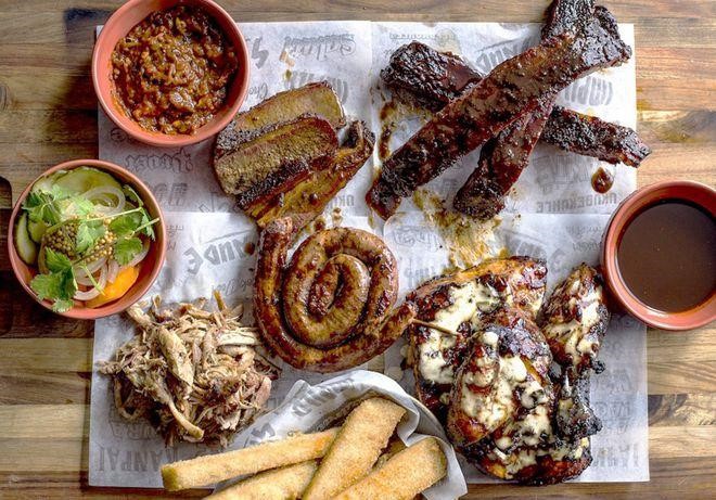 Món Bobotie truyền thống của Nam Phi