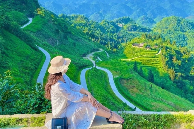 Cột cờ Lũng Cú