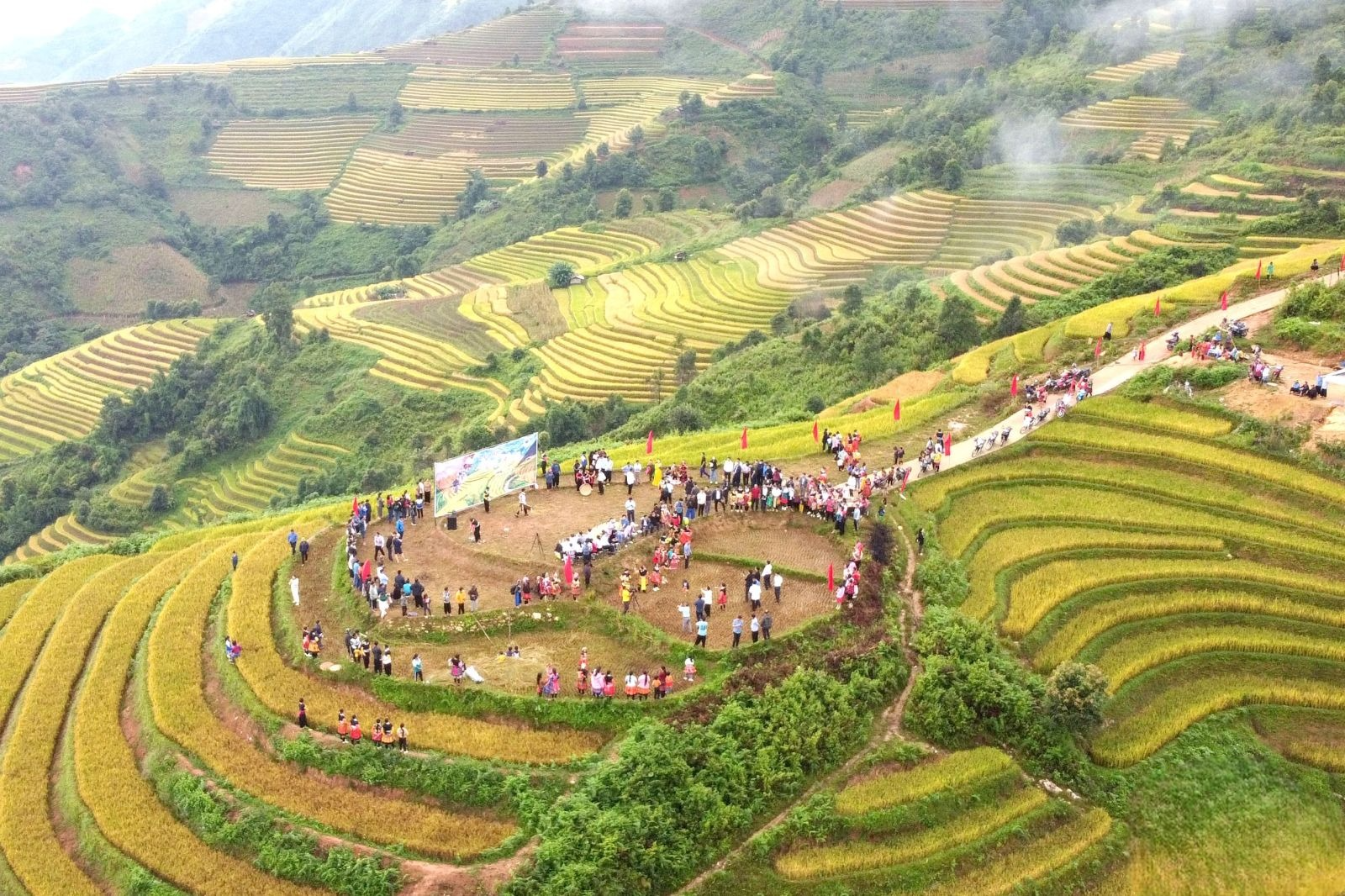 Lạc Bước Giữa Mây Trời: Chuyến Đi Tìm Về An Yên Nơi Miền Đất Lạ