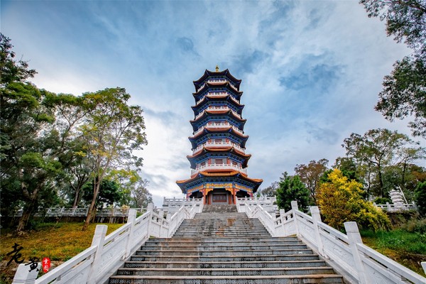 Tháp Vạn Xương, biểu tượng Đông Hưng