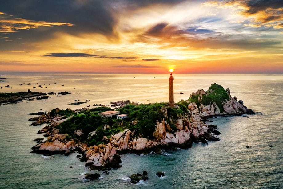 Ngọn hải đăng Kê Gà, một biểu tượng của Bình Thuận