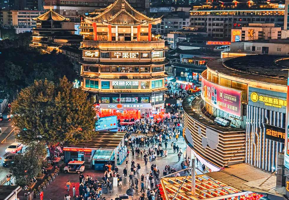 Phố mua sắm sầm uất ở Quảng Châu