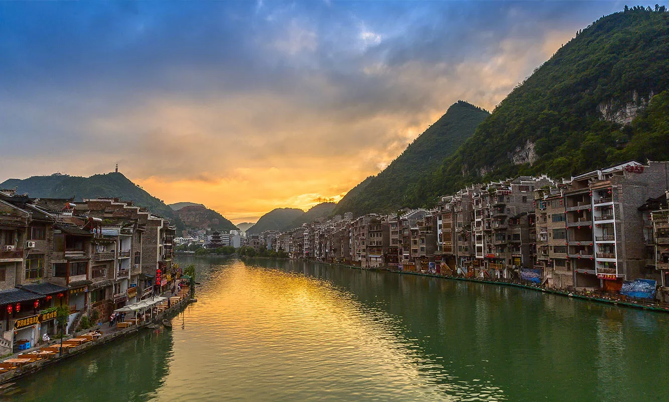 Trấn Viễn cổ trấn bình yên