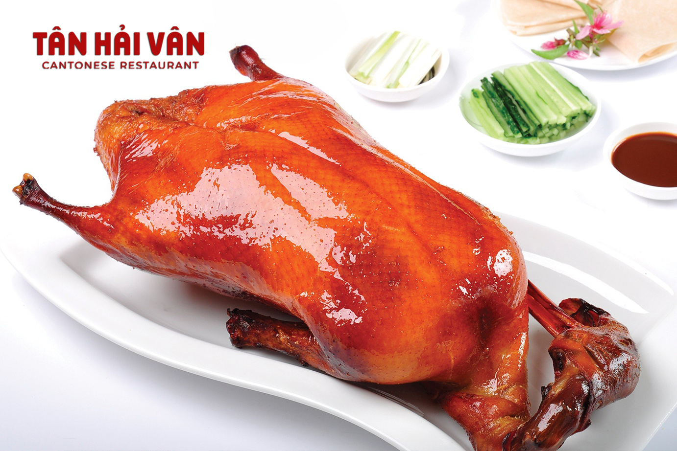 Vịt quay Bắc Kinh đã chặt kèm phụ liệu