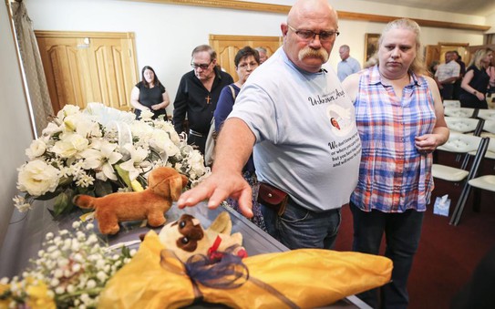 Kiểm tra an ninh sân bay