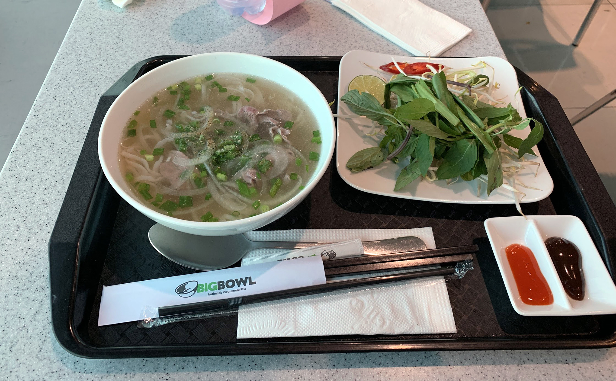 Phở ở sân bay Tân Sơn Nhất