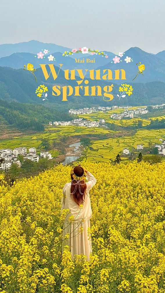 Người phụ nữ chụp ảnh check-in với view thành phố