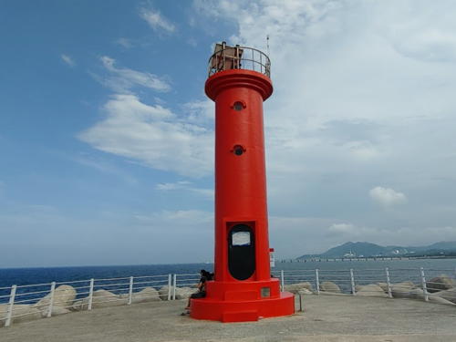 Ngọn hải đăng nhỏ và con đường cà phê Anmok