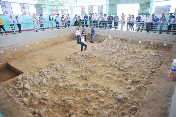 Khu vực khai quật được bảo tồn