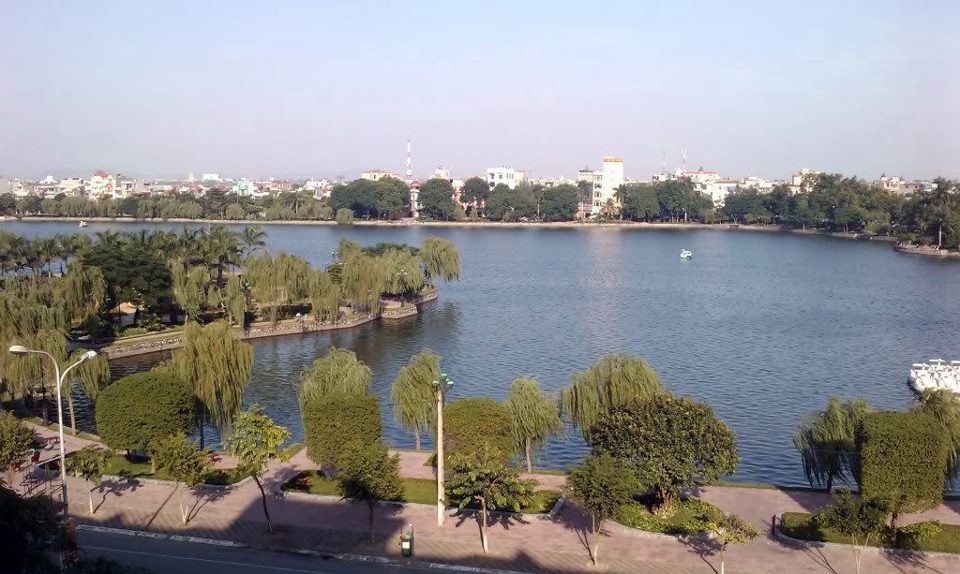 Hồ Bạch Đằng - một góc bình yên của Hải Dương