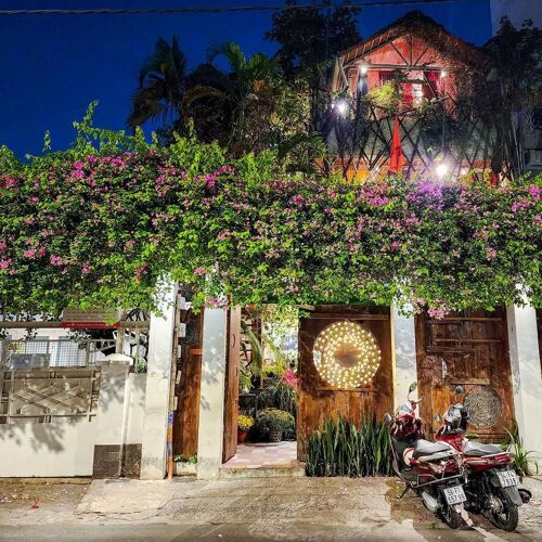 Ống Hút Rau Muống Ở Sài Gòn: Chuyện Lạ Của Cục Gạch Quán Khiến Du Khách Sững Sờ!