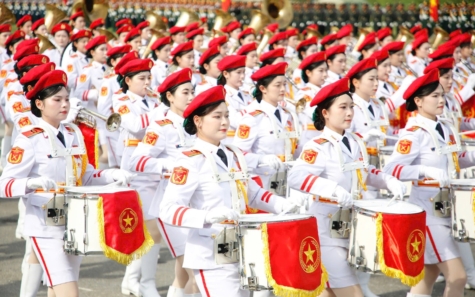 Diễu binh trên Quảng trường Ba Đình