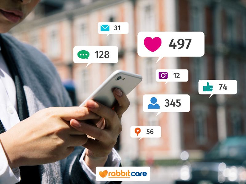 Các bạn trẻ check-in tại Common Ground với phong cách cá tính