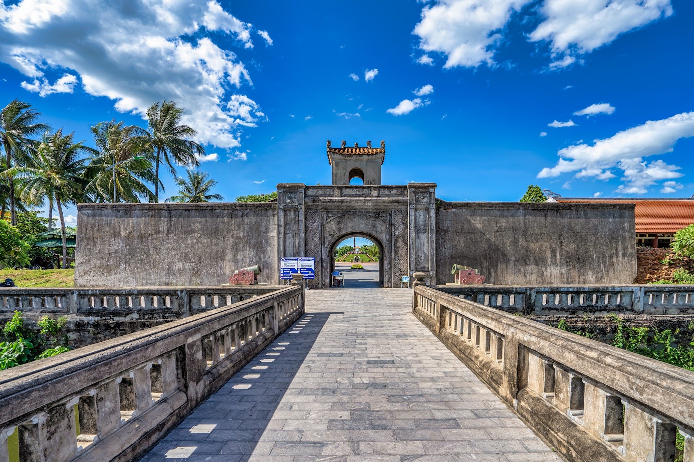 Một góc di tích Thành cổ Quảng Trị, thuộc quần thể di tích đặc biệt