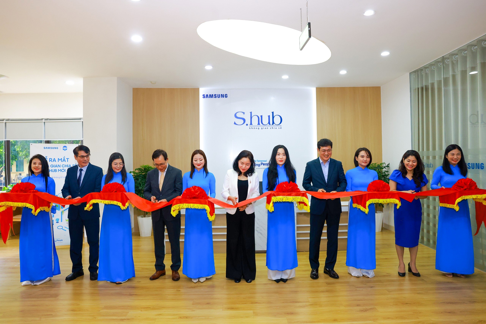 Buổi cà phê thân mật với nhạc sống